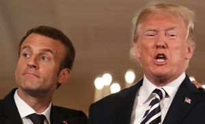Macron-Äffchen vor von Trump vorgeführt